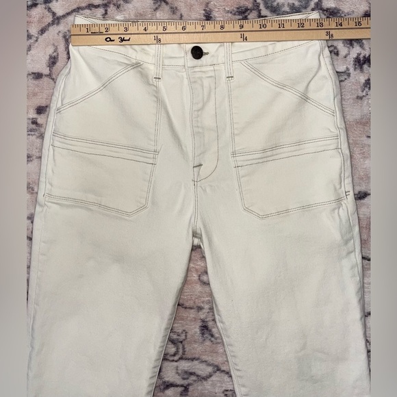 FRAME Carpenter Color Crop Flare Jeans Off White Size 26 - Picture 4 of 14